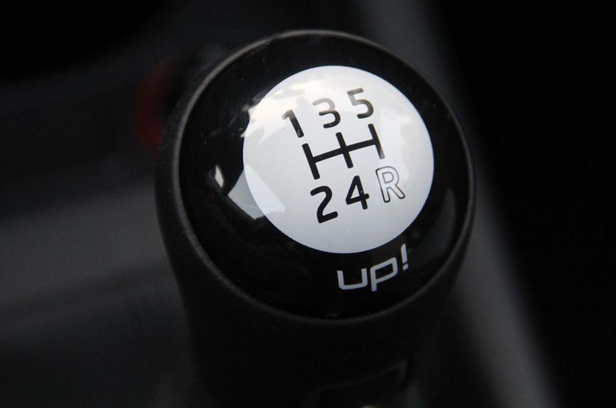  Volkswagen up! 2011 года  (фото 112 из 173)